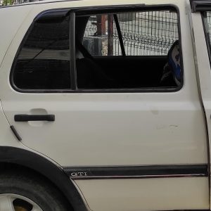 Volkswagen Golf 3 Çıkma Hatasız Sağ Arka Kapı