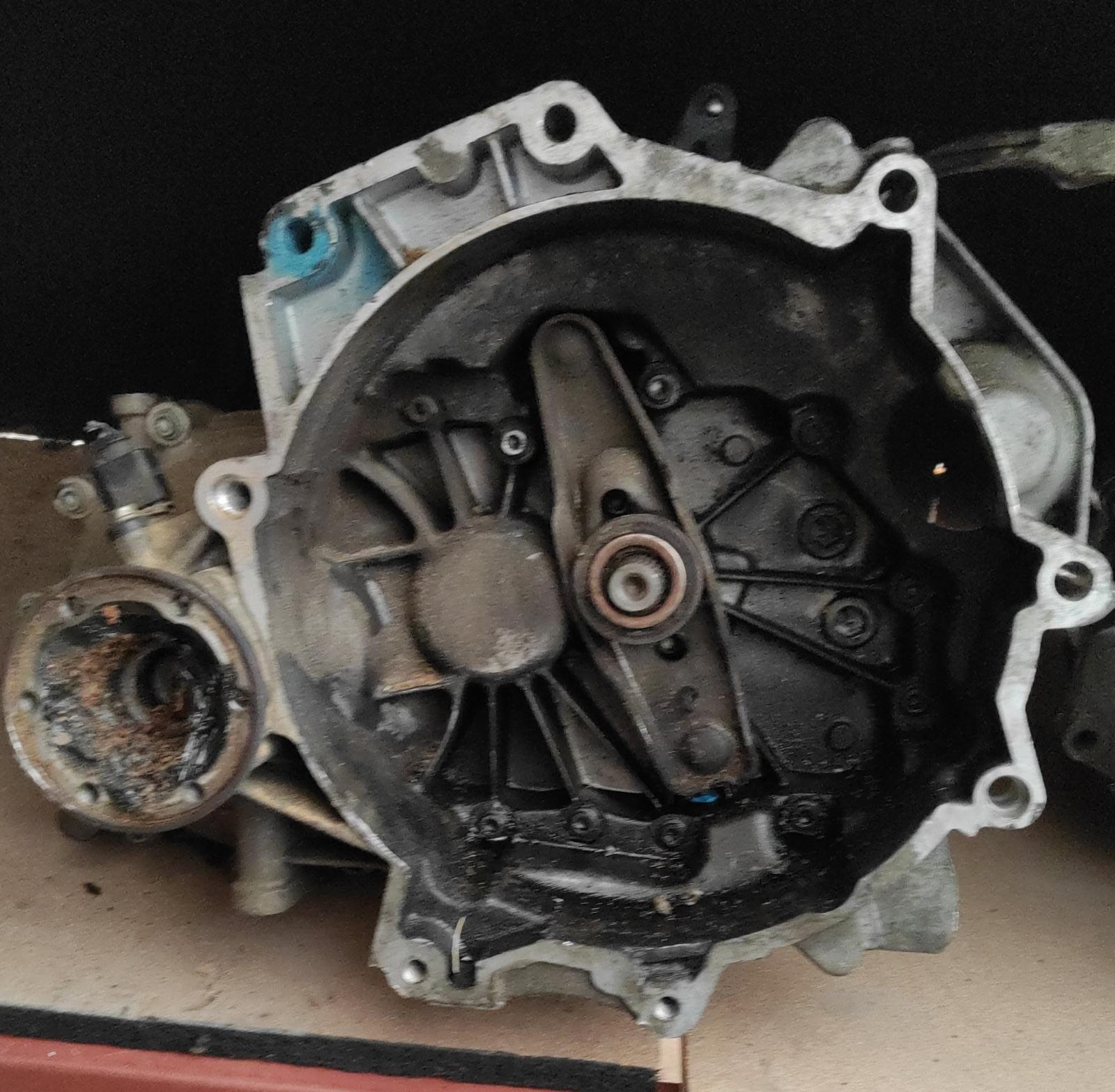 volkswagen-polo-1.4-benzinli-5-ileri-manuel-sanzıman Volkswagen Polo 1.4 Benzinli 5 İleri Manuel Şanzıman