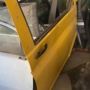 Volkswagen Transporter T 5 Çıkma Orijinal Hatasız Sağ Ön Kapı