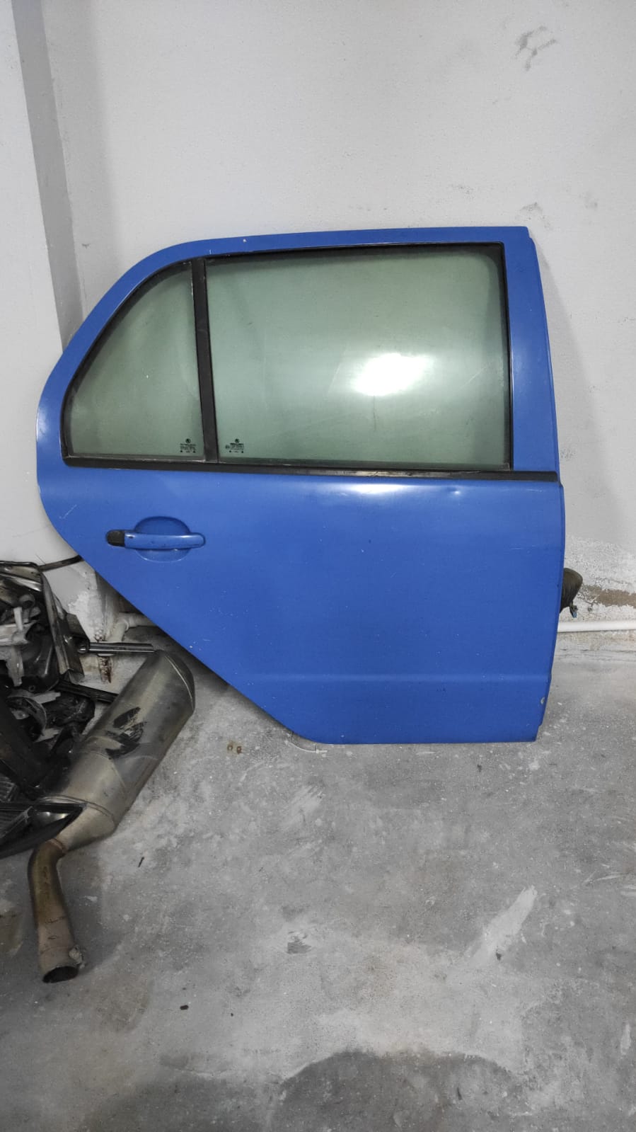 skoda-fabia-cikma-orijinal-sag-arka-kapi Skoda Fabia Çıkma Orijinal Hatasız Sağ Arka Kapı