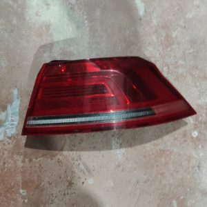 Volkswagen Passat B8 Sağ Dış Stop